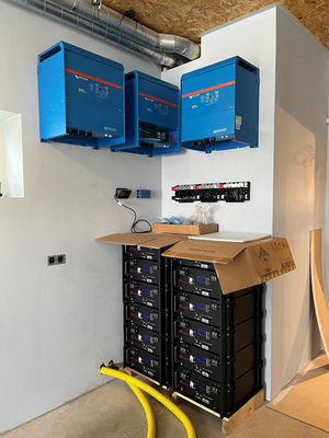 48V/51.2V 100Ah Lithium Battery Rack Mount 51.2V 200Ah Lithium Ion Cell Battery Perfect